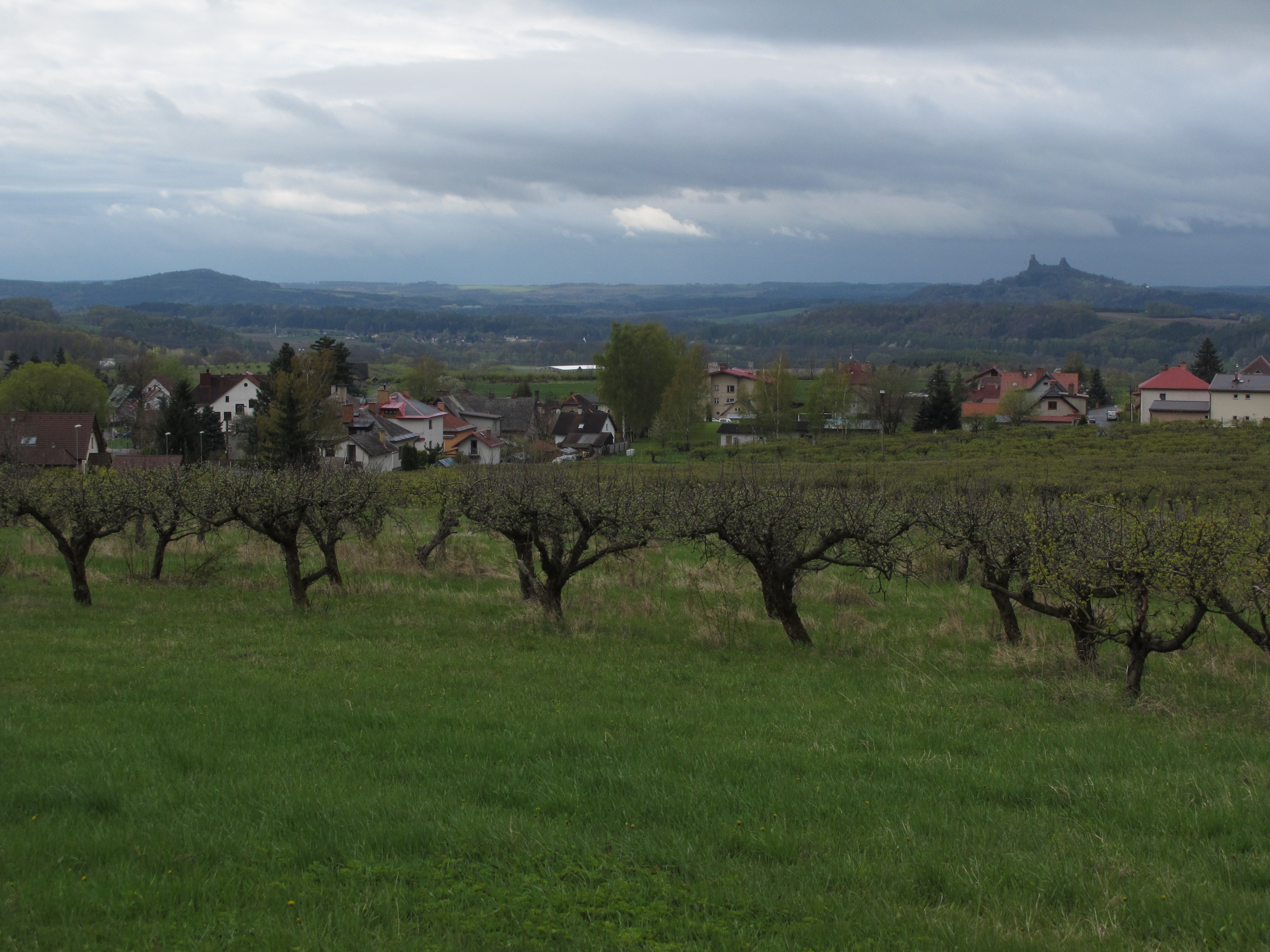 Český Ráj - Přes Kozákov na Zbirohy 22.4.2017